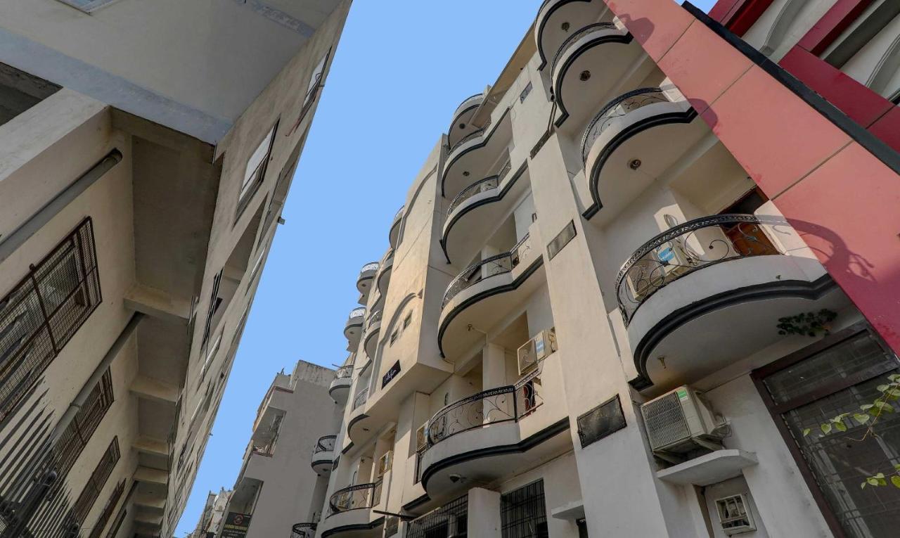 Collection O Premier Near Hazratganj Hotel Lucknow Exterior photo