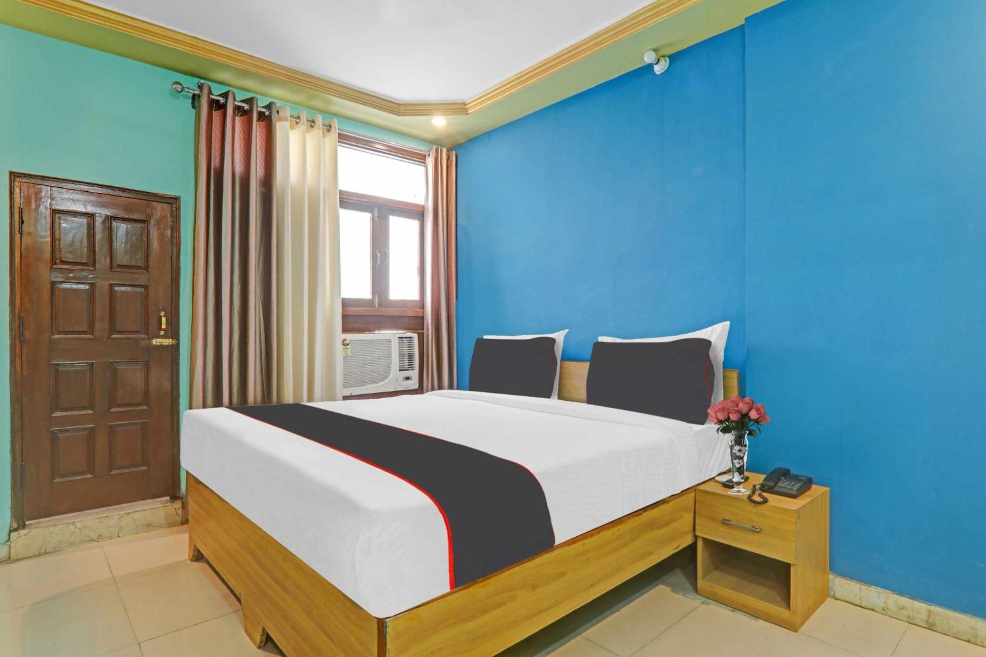 Collection O Premier Near Hazratganj Hotel Lucknow Exterior photo