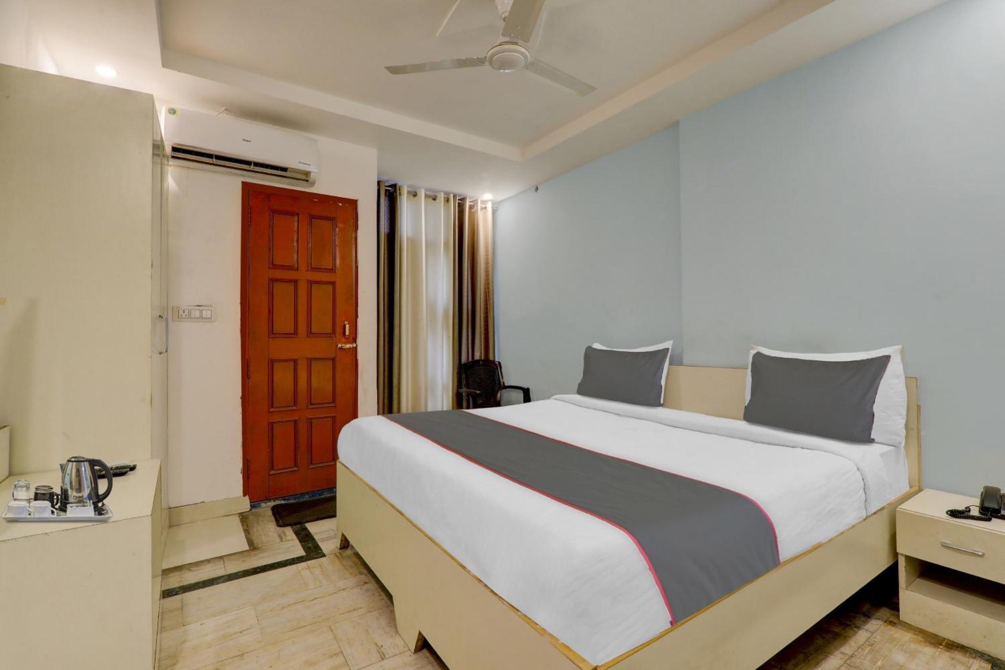Collection O Premier Near Hazratganj Hotel Lucknow Exterior photo