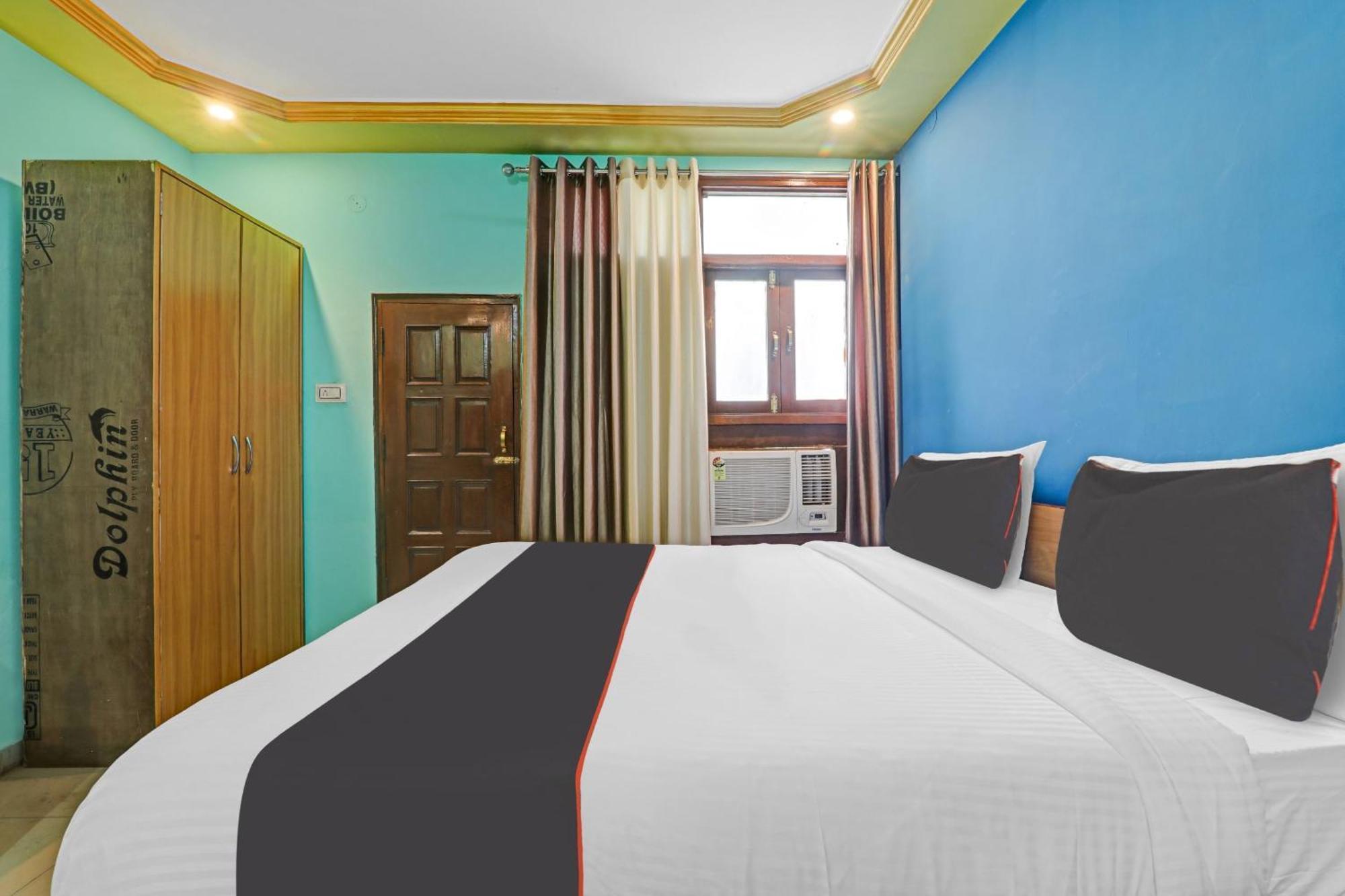 Collection O Premier Near Hazratganj Hotel Lucknow Exterior photo